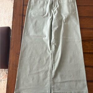 NWT LC Lauren Conrad Green Wide-Leg Crop Pants